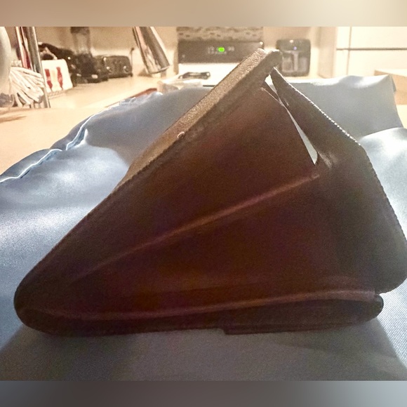 Louis Vuitton Monogram Elise Wallet - Picture 6 of 14